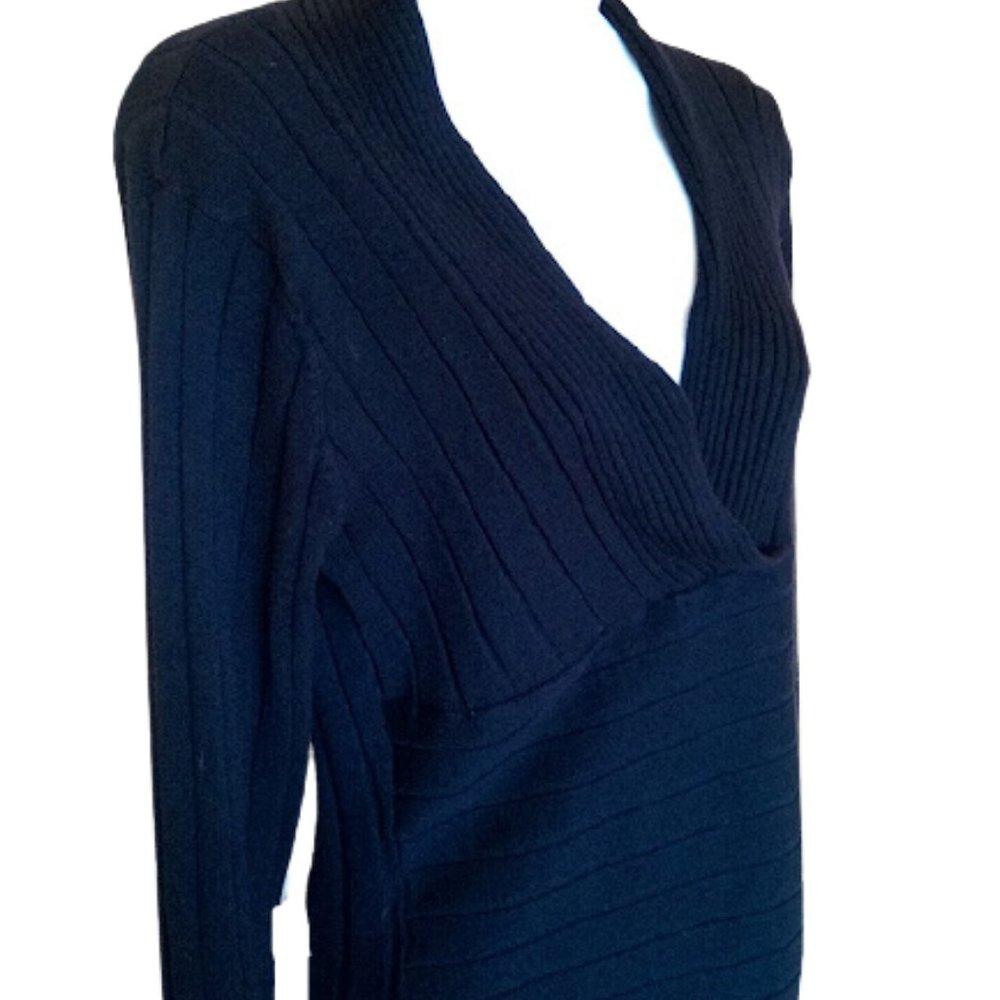 VERY SOFT Black Ribbed Sweater XL